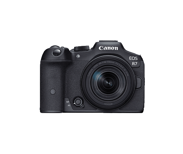 Canon EOS R7 with 18-150mm IS Lens